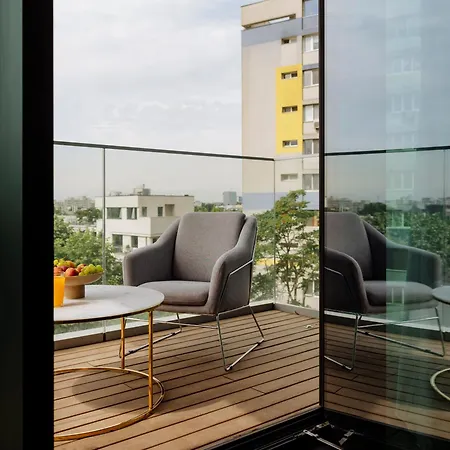 One Mircea Eliade Apartments With City & Park Views-3